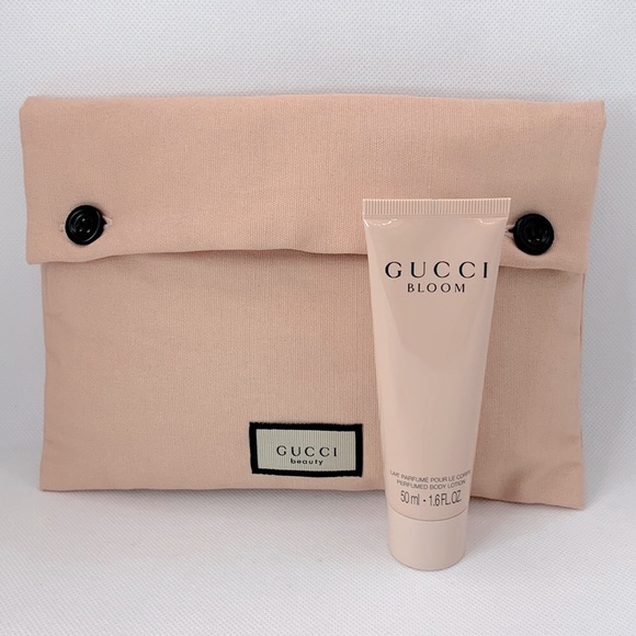 Gucci Bath & Body Nwt Peach Canvas Gucci Beauty Cosmetics Pouch